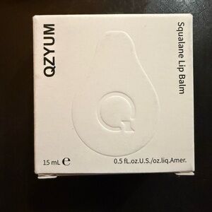 New Qzyum Squalane Lip Balm - White